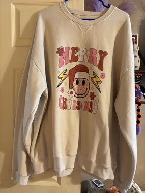 Merry Christmas Graphic Crewneck Sweatshirt - Light Cream